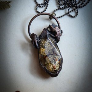 Sautoir Crânes & Lichen plaqué en Cuivre