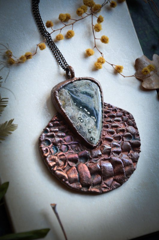 Collier Mue de serpent Jaspe Orbiculaire